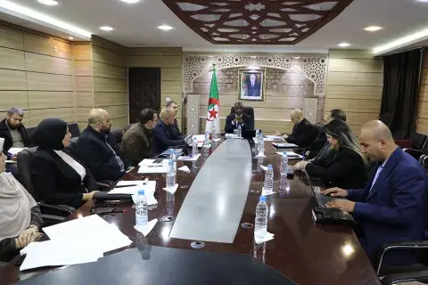 حيداوي يترأس اجتماعا تنسيقيا مع المدير العام للوكالة الوطنية لتسلية الشباب