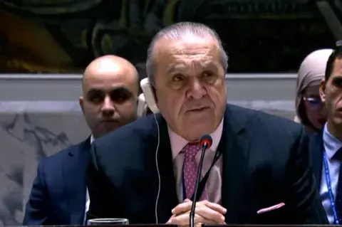 روسيا-أوكرانيا: الجزائر تدعو إلى الهدوء و ضبط النفس