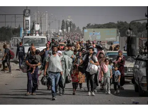 الأونروا تؤكد دورها في حفظ هوية وتاريخ لاجئي فلسطين عبر رقمنة السجلات العائلية