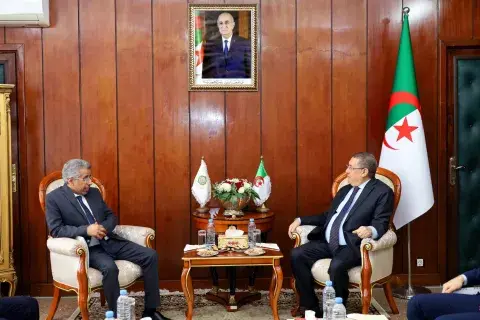 مراد يستقبل الأمين العام لمجلس وزراء الداخلية العرب