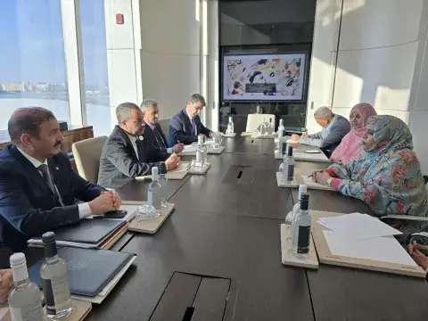 وزير التربية الوطنية يلتقي بالدوحة نظيرته الموريتانية