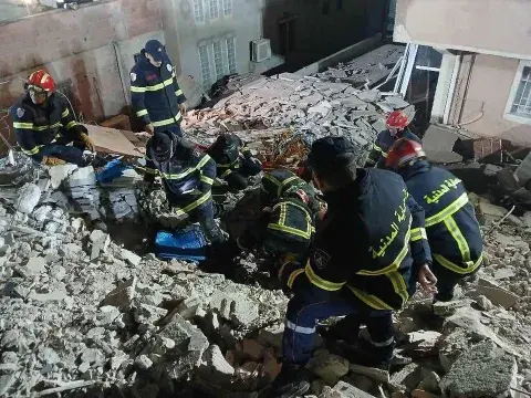 انتشال جثث 3 ضحايا من تحت ردوم بناية منهارة في قسنطينة