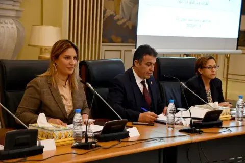 مجلس الأمة: وزيرة البيئة تعرض قانون تسيير النفايات الجديد أمام لجنة التجهيز والتنمية المحلية