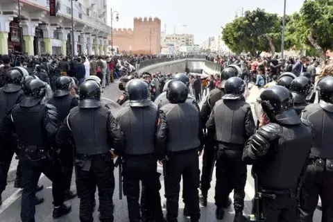 المخزن يكرس القمع من خلال ترهيب وتكميم الأفواه في مشهد يفضح زيف شعاراته