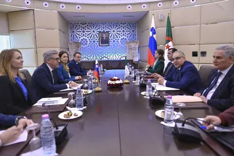 انعقاد الدورة الثالثة للمشاورات السياسية الجزائرية-السلوفينية