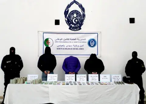 سيدي بلعباس: تفكك شبكة إجرامية تنشط في مجال مخالفة التشريع والتنظيم الخاصين بالصرف وحركة رؤوس الأموال